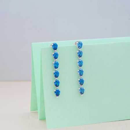 Hiraola's Product Image